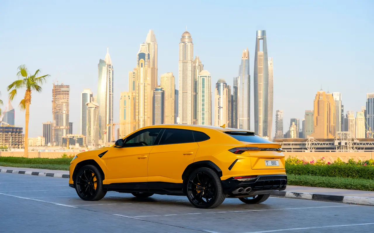 لامبرغيني أوروس 2023