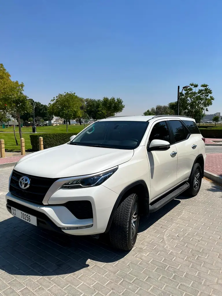 TOYOTA FORTUNER 2022