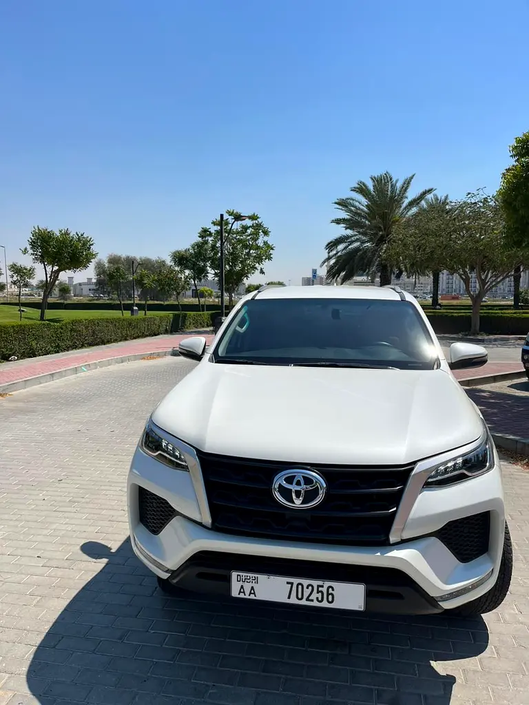 TOYOTA FORTUNER 2022