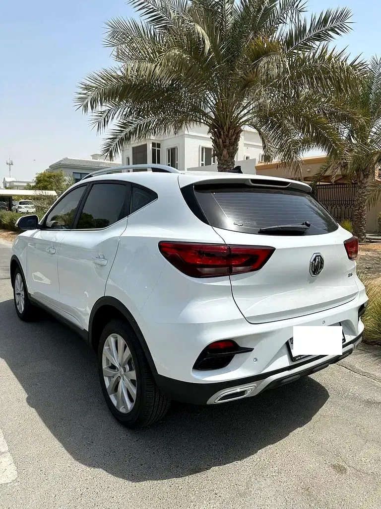 أم جي ZS 2025