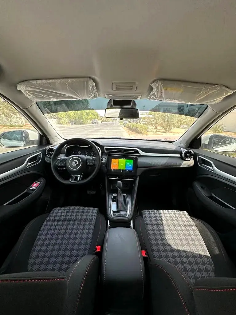 أم جي ZS 2025