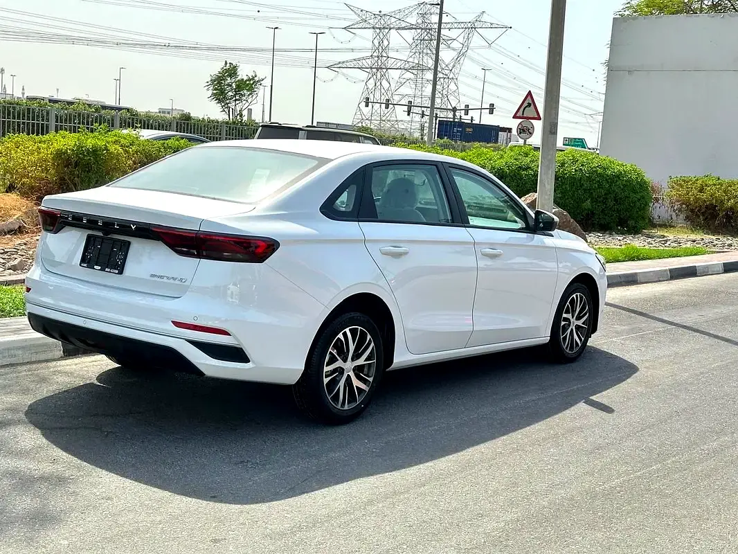 GEELY EMGRAND 2025