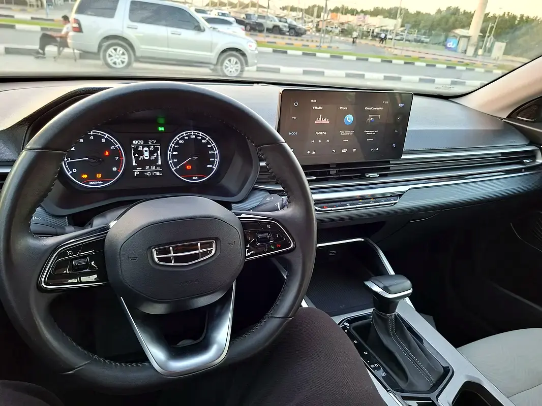 GEELY EMGRAND 2025