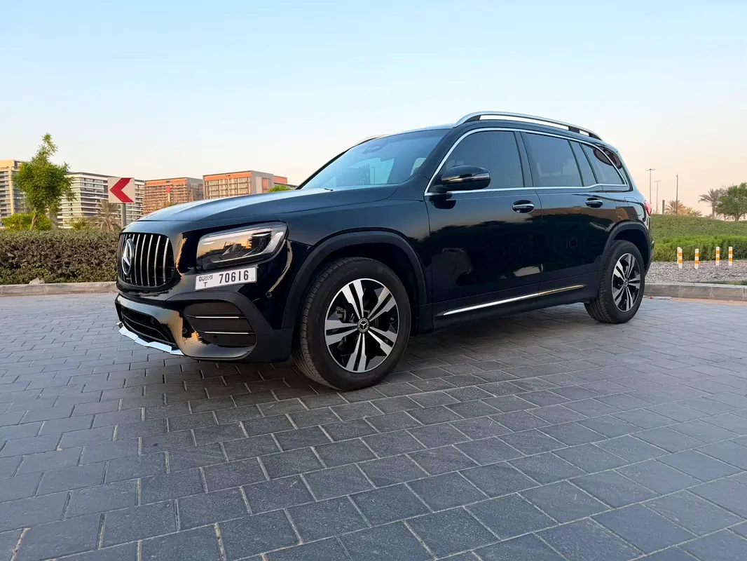 MERCEDES GLB CLASS 2026