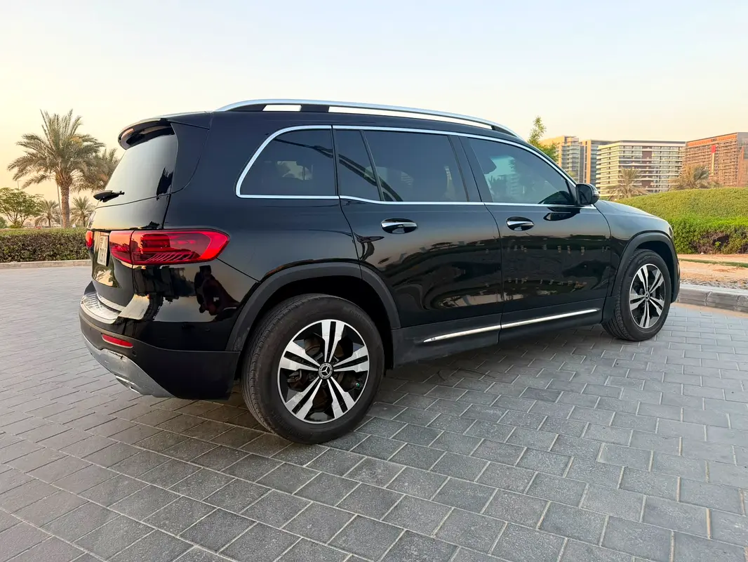MERCEDES GLB CLASS 2026