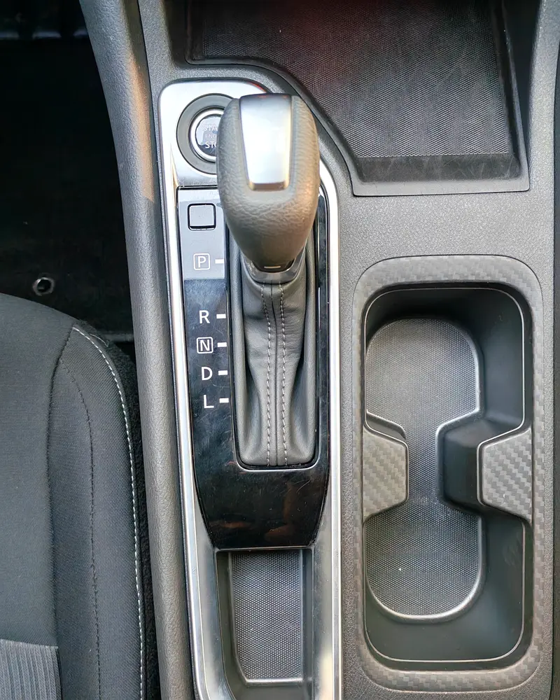 NISSAN SENTRA 2025