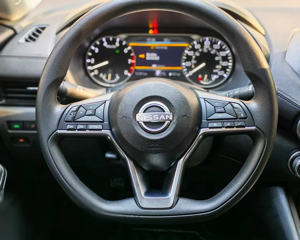 NISSAN SENTRA 2025
