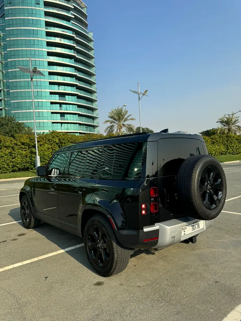LAND ROVER DEFENDER 2023