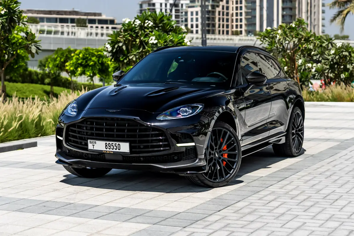 ASTON MARTIN DBX 2023