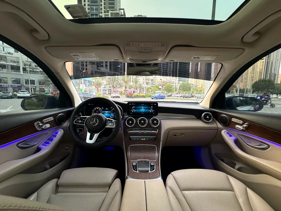 MERCEDES GLC CLASS 2022
