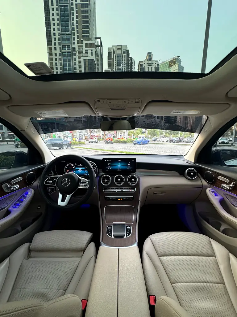 MERCEDES GLC CLASS 2022