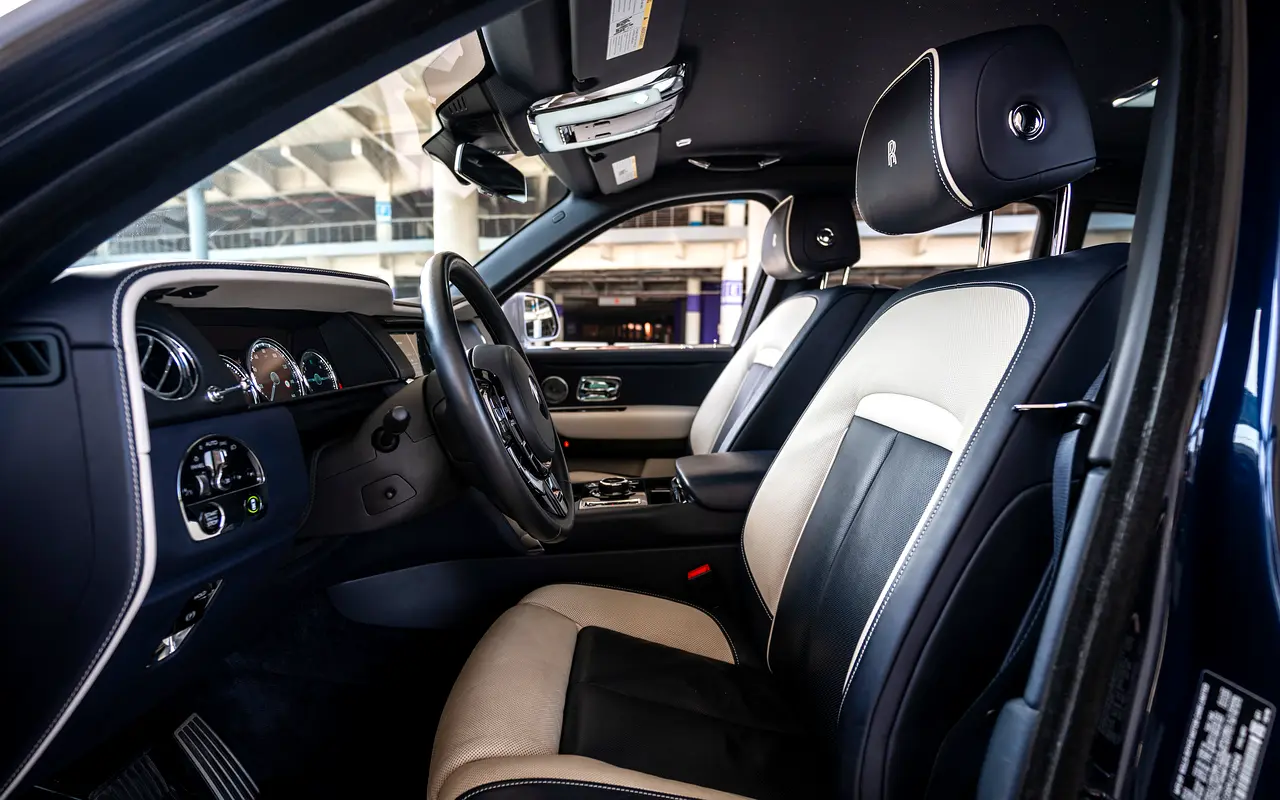 ROLLS ROYCE CULLINAN 2023