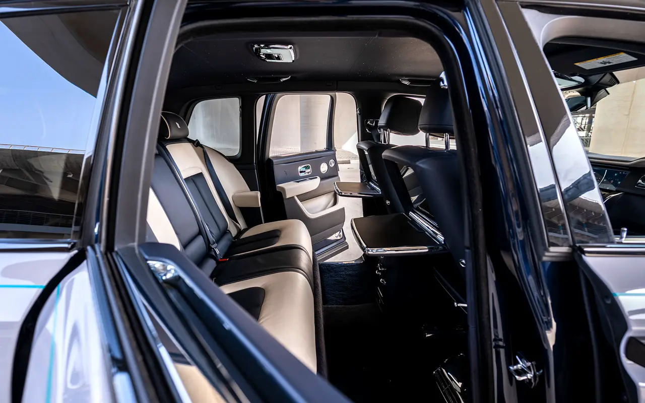 ROLLS ROYCE CULLINAN 2023