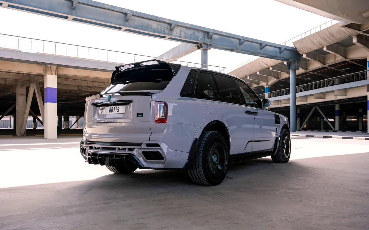 ROLLS ROYCE CULLINAN 2023