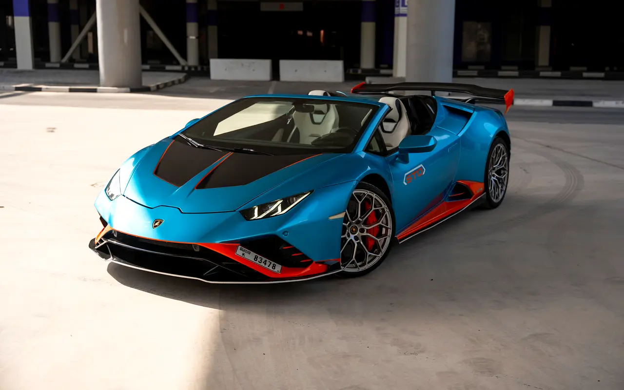 LAMBORGHINI HURACAN 2023