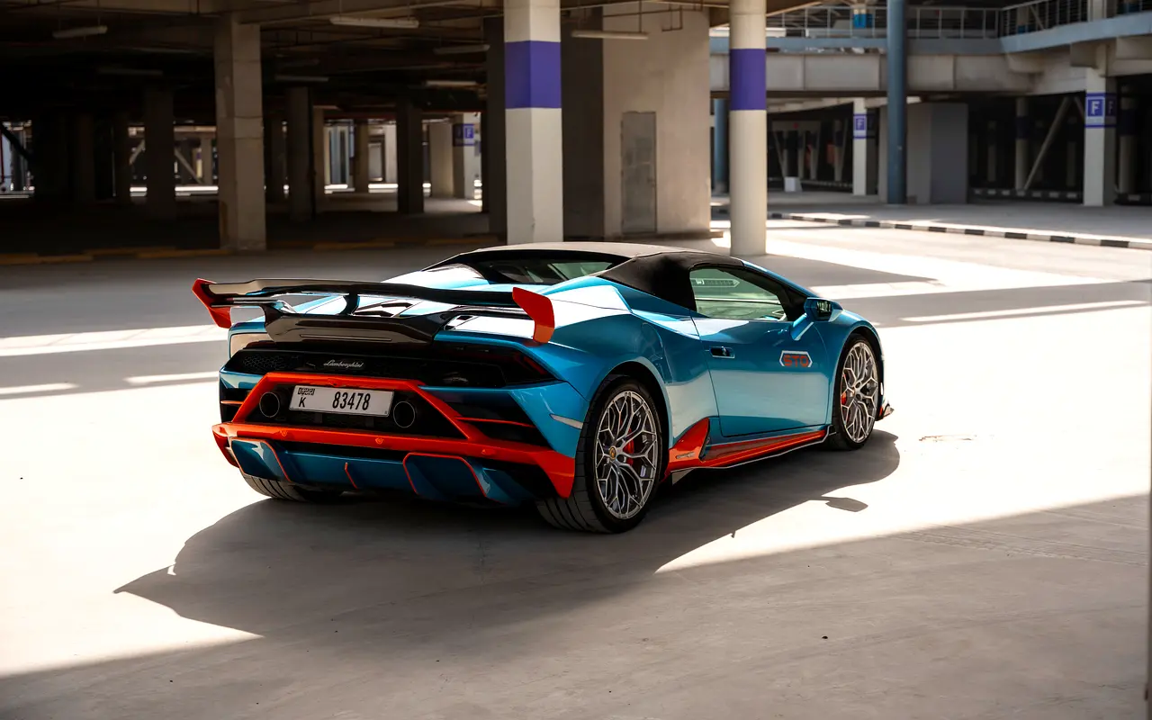 LAMBORGHINI HURACAN 2023