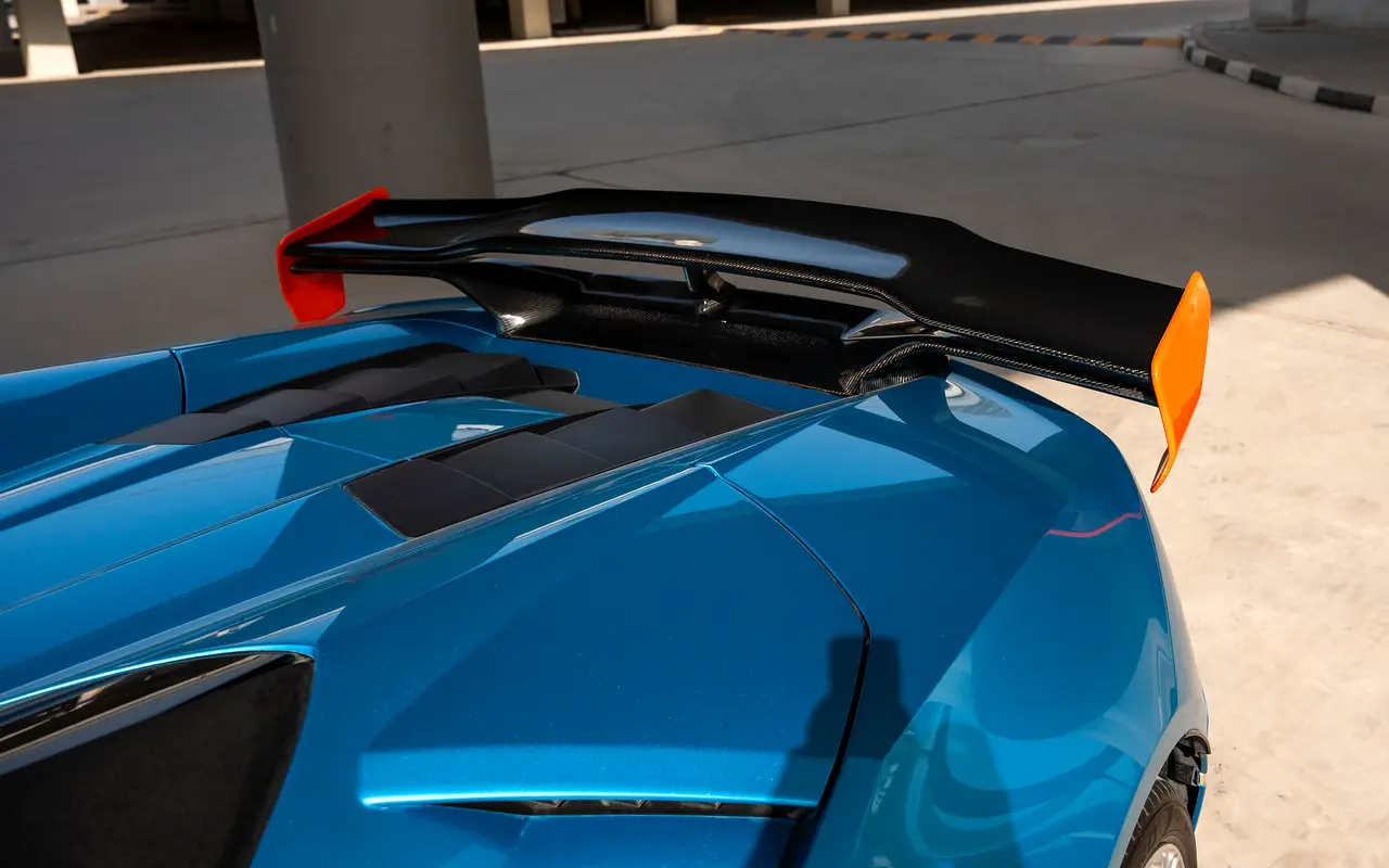 LAMBORGHINI HURACAN 2023