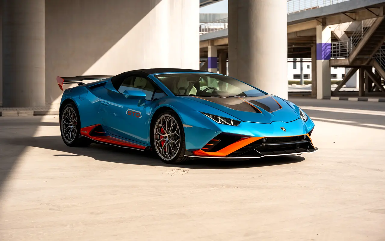LAMBORGHINI HURACAN 2023