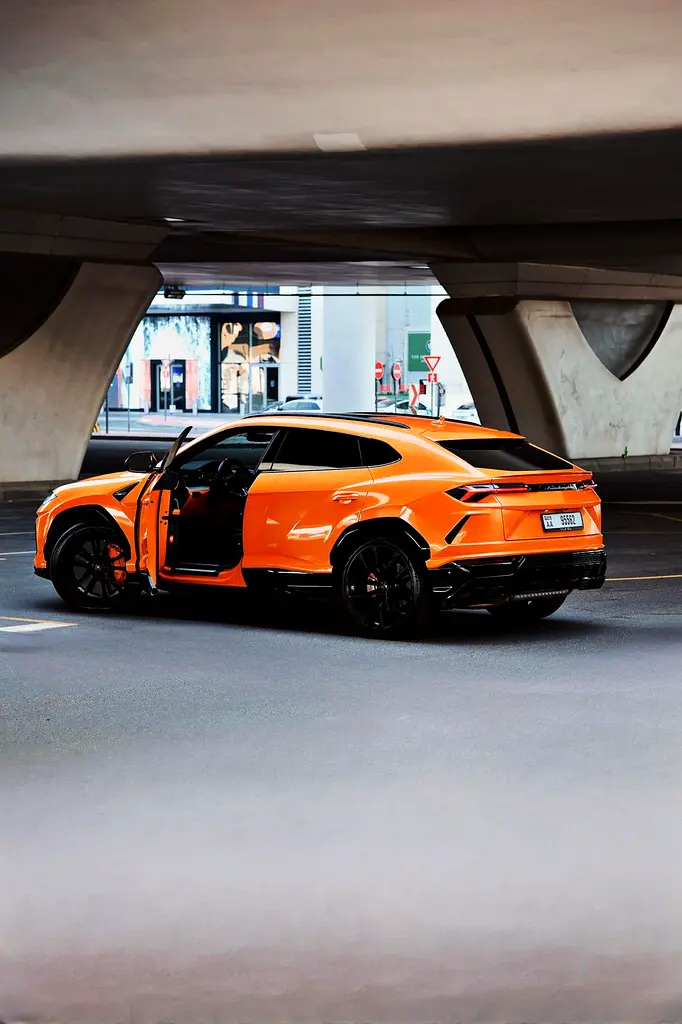 LAMBORGHINI URUS 2022