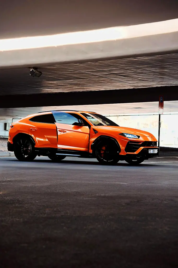 LAMBORGHINI URUS 2022