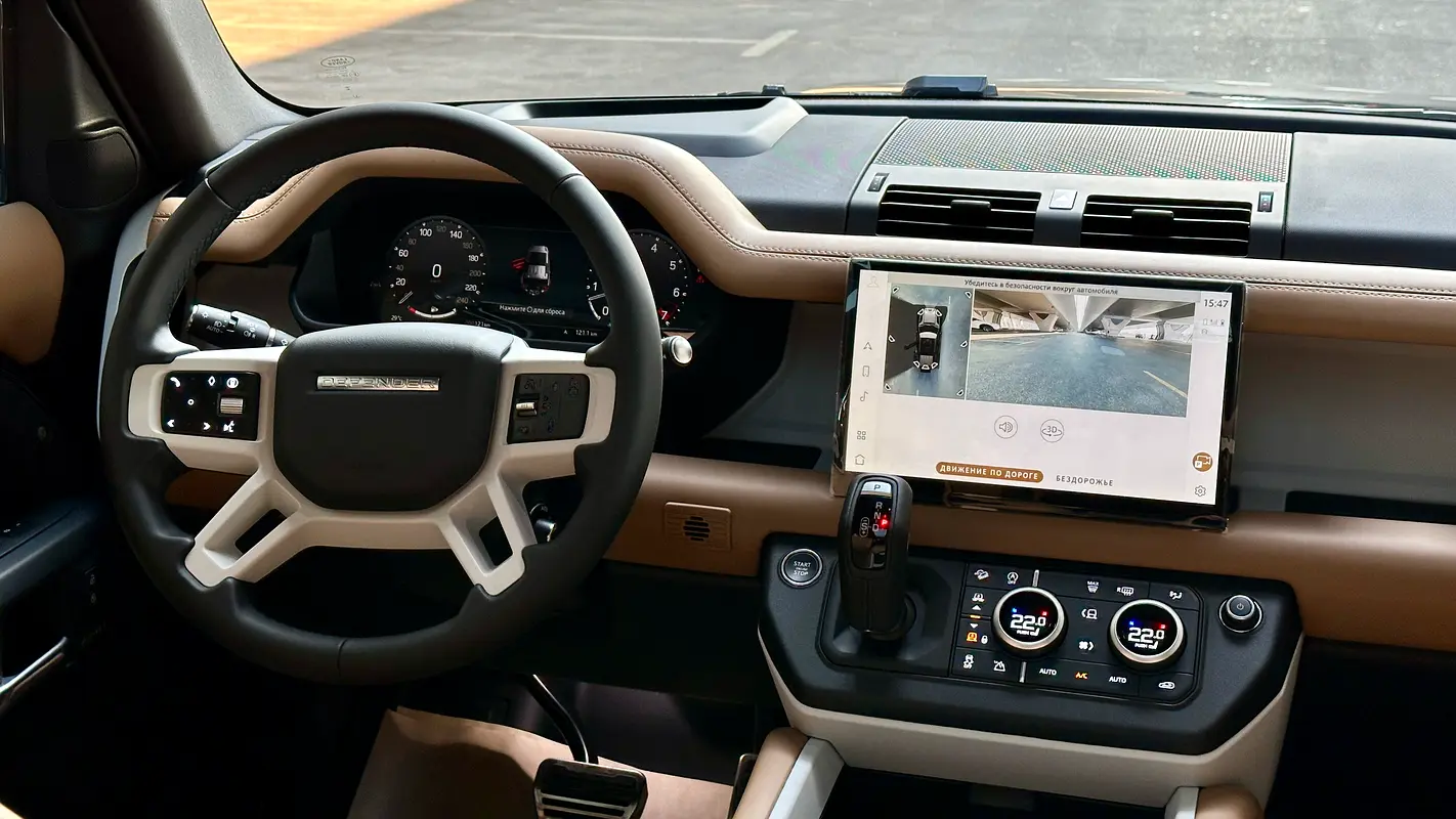LAND ROVER DEFENDER 2025