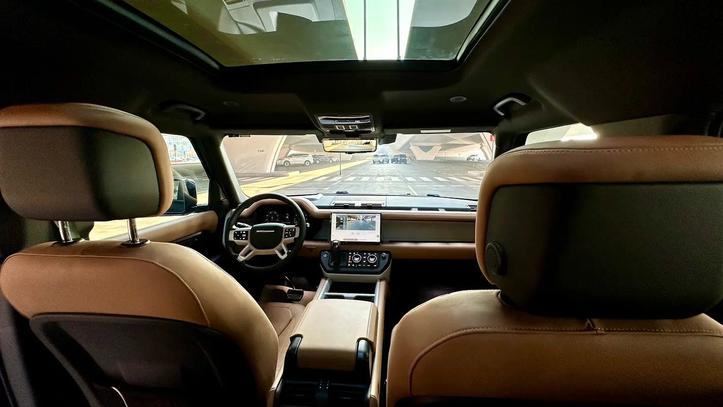 LAND ROVER DEFENDER 2025