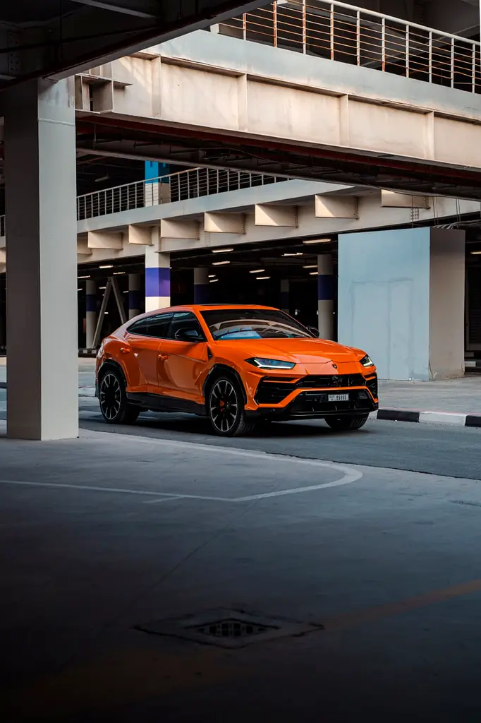 LAMBORGHINI URUS 2022