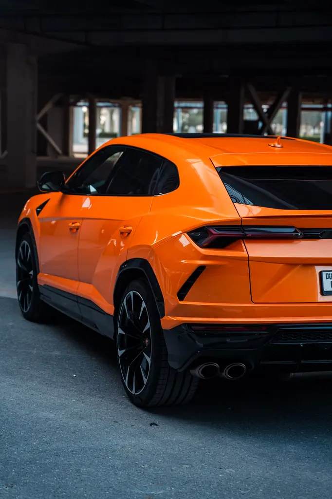 LAMBORGHINI URUS 2022