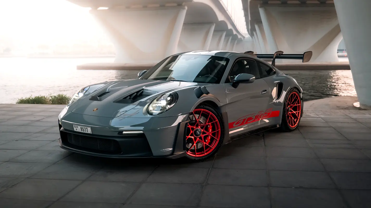 PORSCHE 911 2025