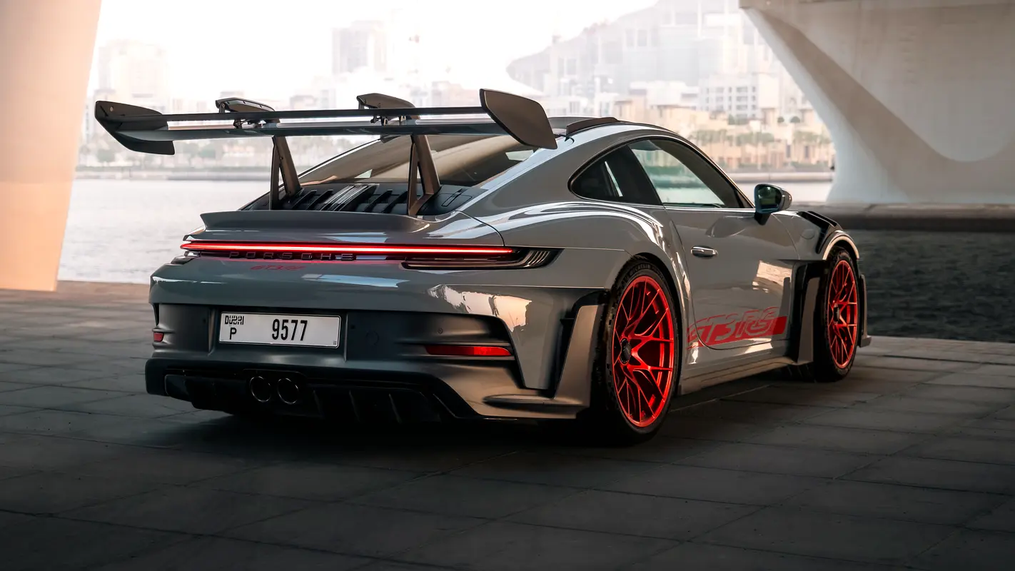 PORSCHE 911 2025