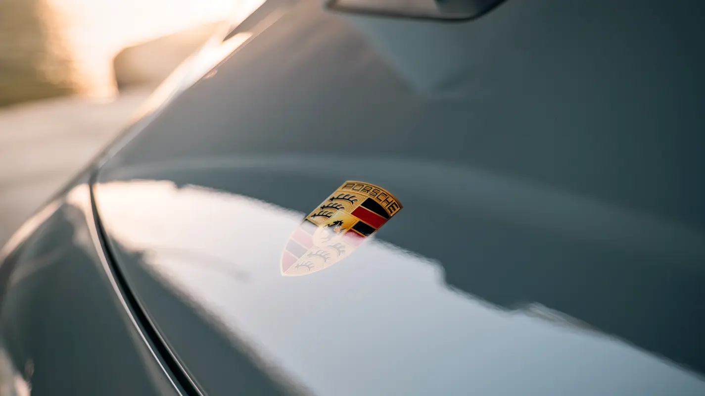PORSCHE 911 2025