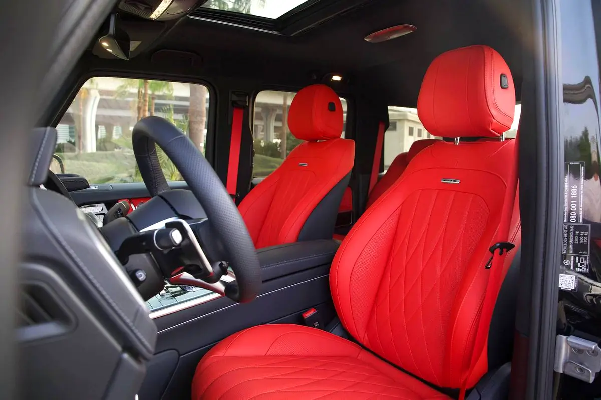 MERCEDES G CLASS 2025