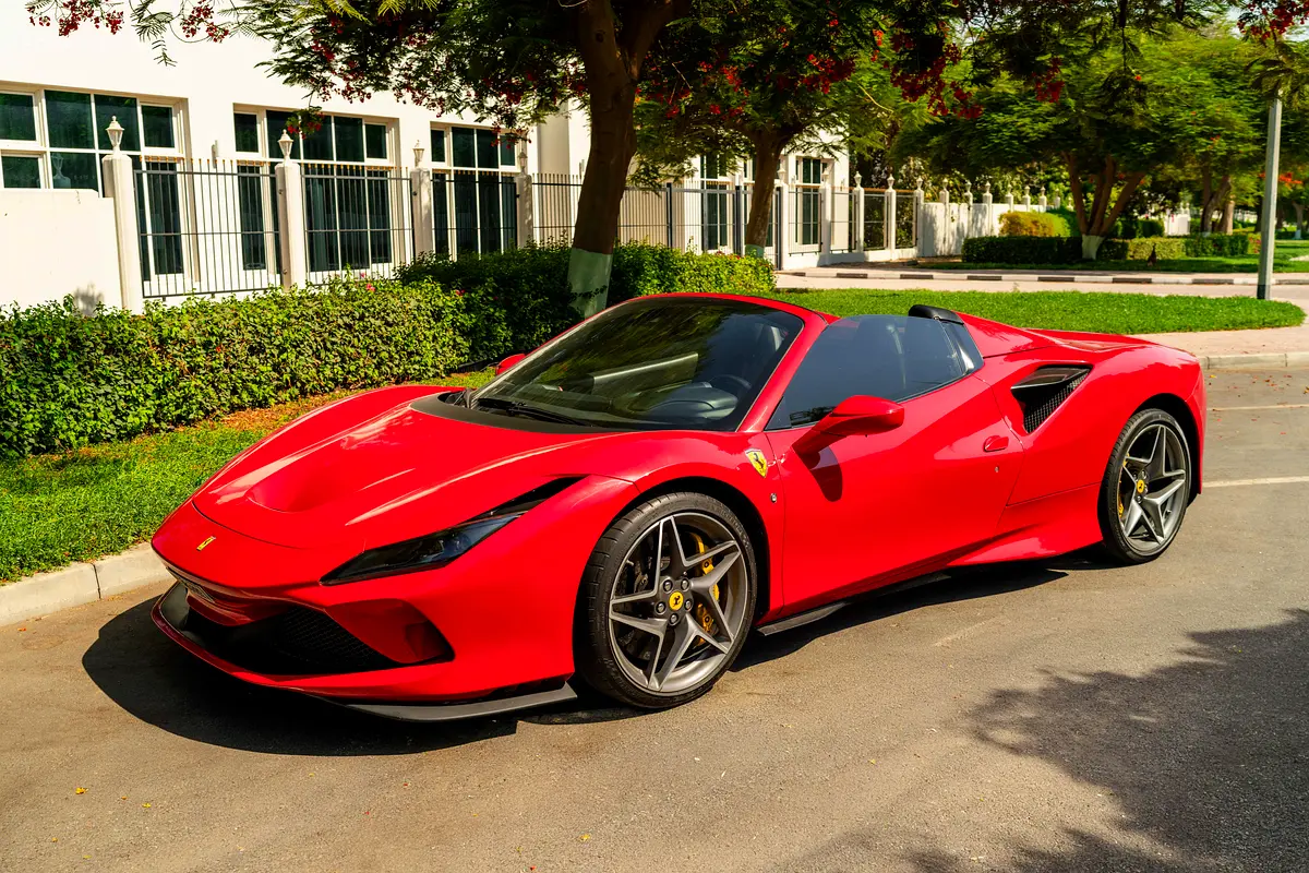 FERRARI F8 2023