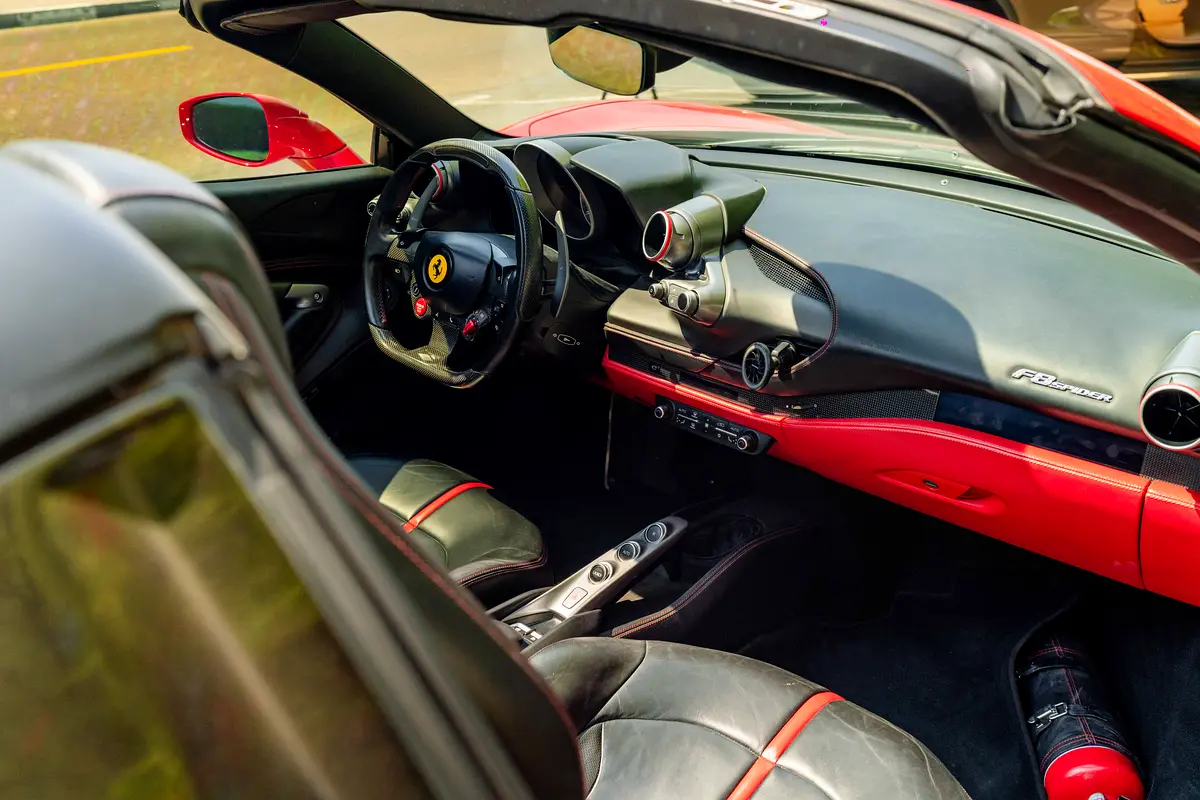FERRARI F8 2023
