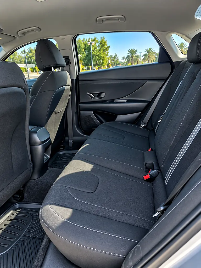 HYUNDAI ELANTRA 2025