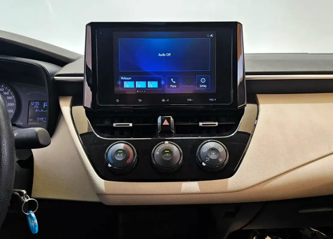 TOYOTA COROLLA 2024