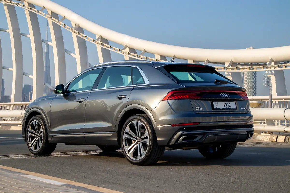 AUDI Q8 2023