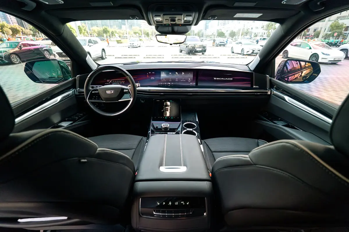 CADILLAC ESCALADE 2025