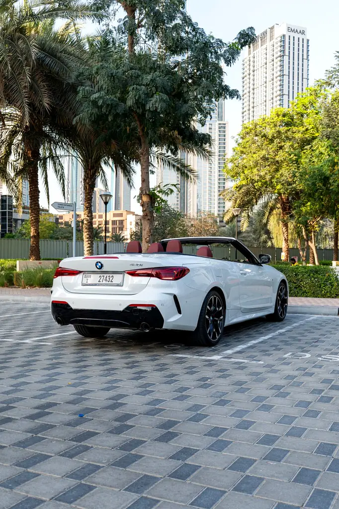 BMW 4 SERIES 2025
