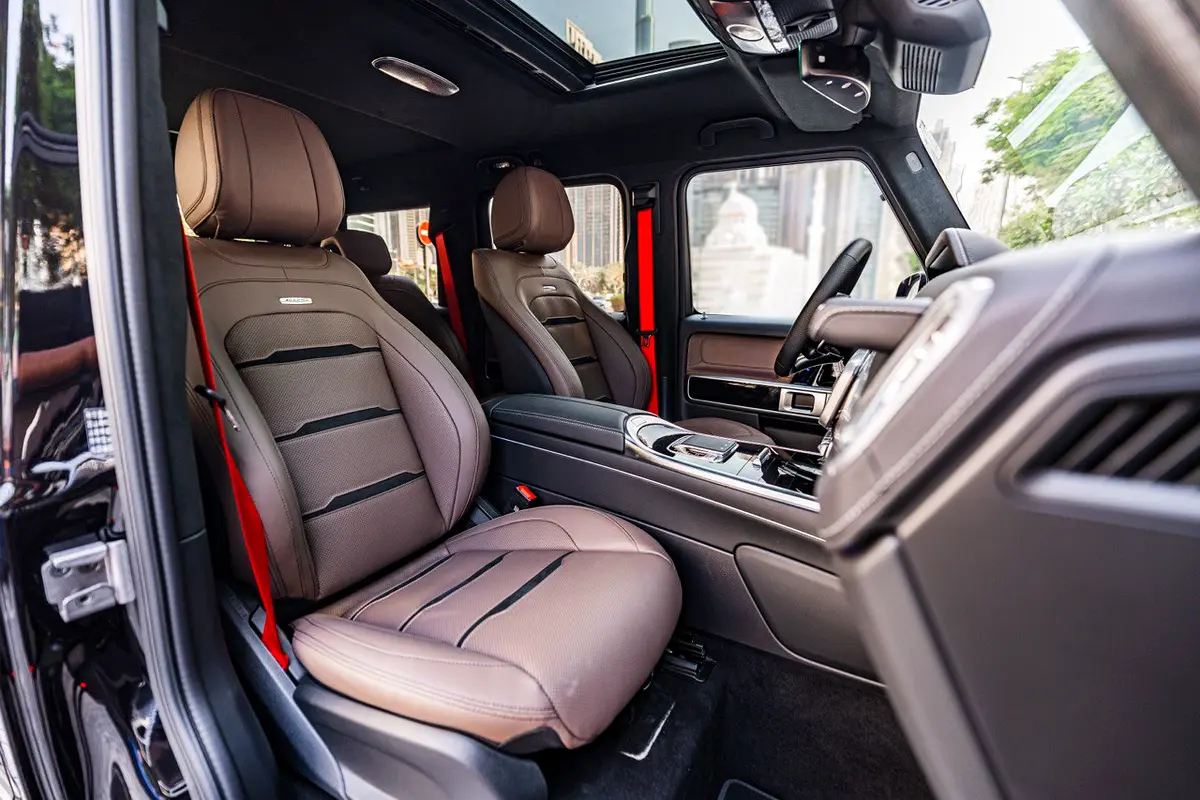 MERCEDES G CLASS 2025