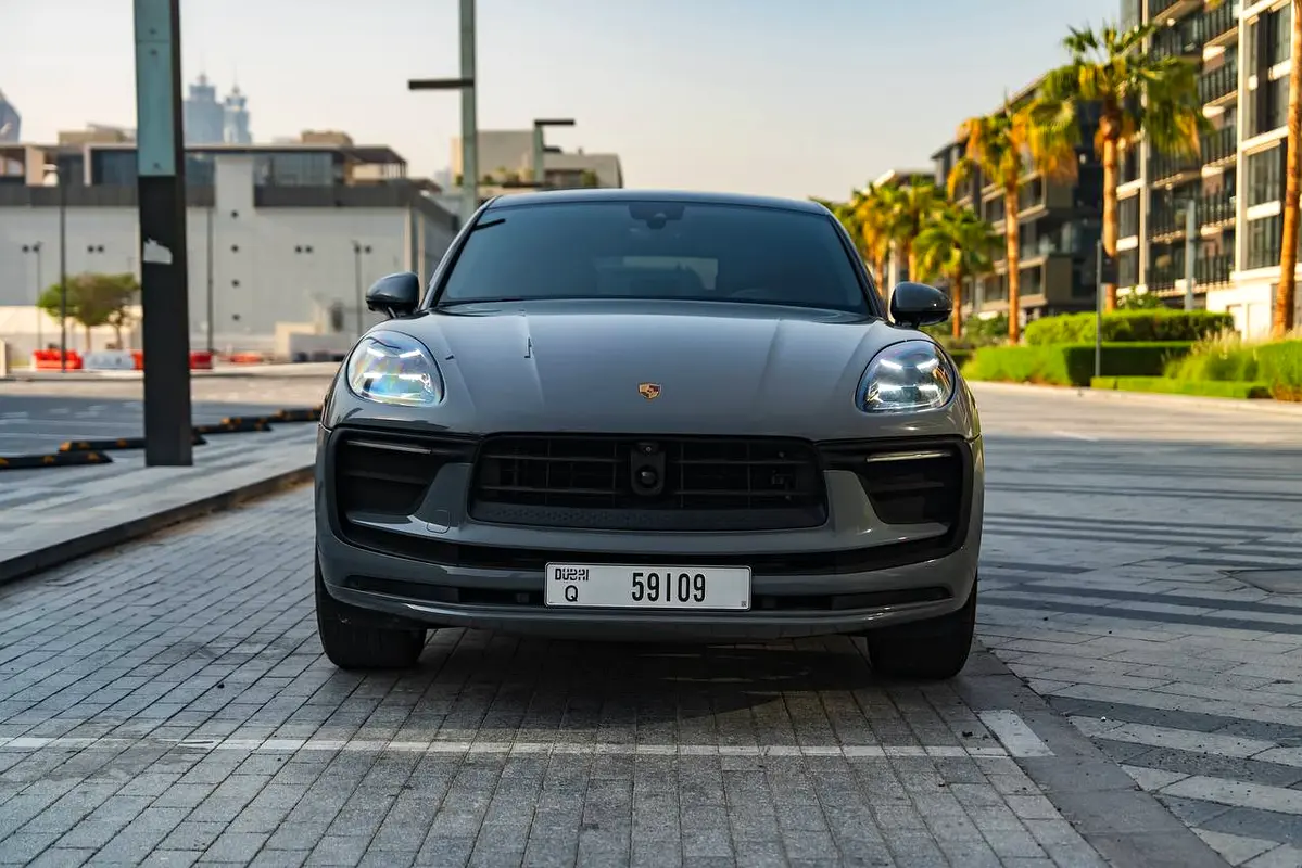 PORSCHE MACAN 2024