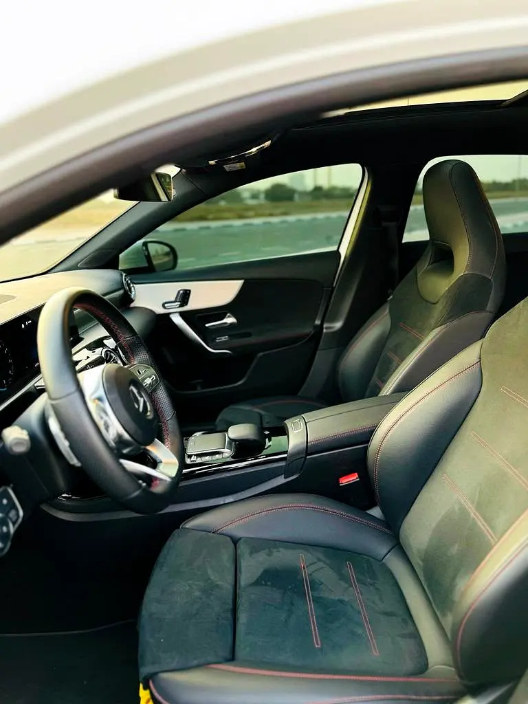 MERCEDES A CLASS 2023