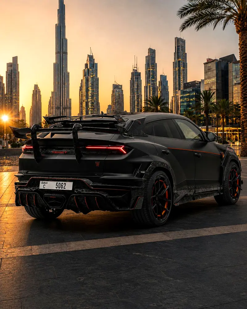 LAMBORGHINI URUS 2025