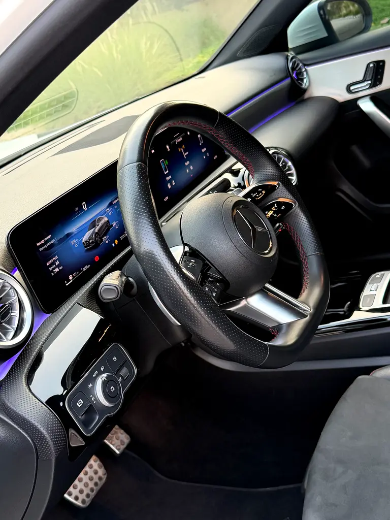 MERCEDES A CLASS 2024