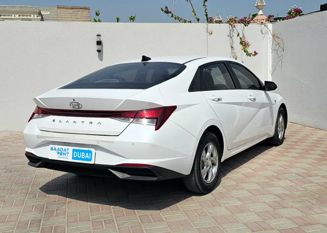 HYUNDAI ELANTRA 2024