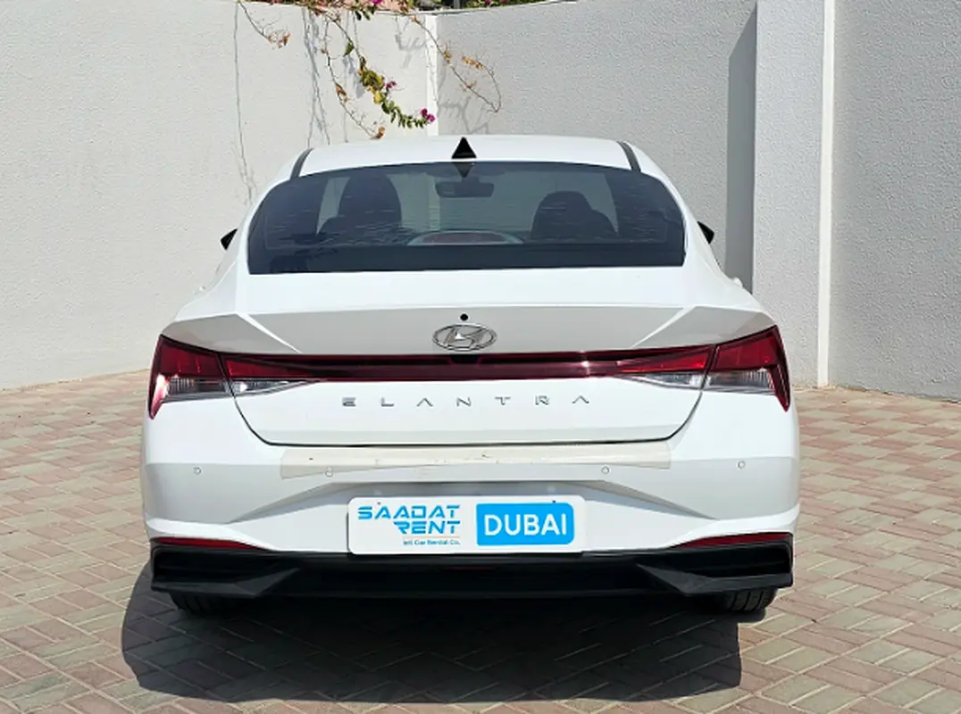 HYUNDAI ELANTRA 2024