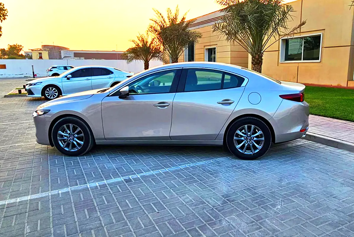 MAZDA 3 2025