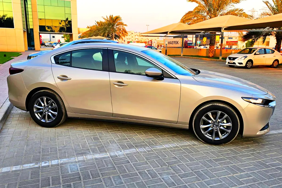 MAZDA 3 2025