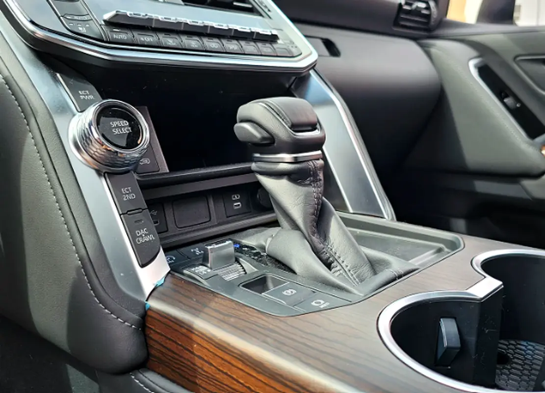 TOYOTA LAND CRUISER 2025