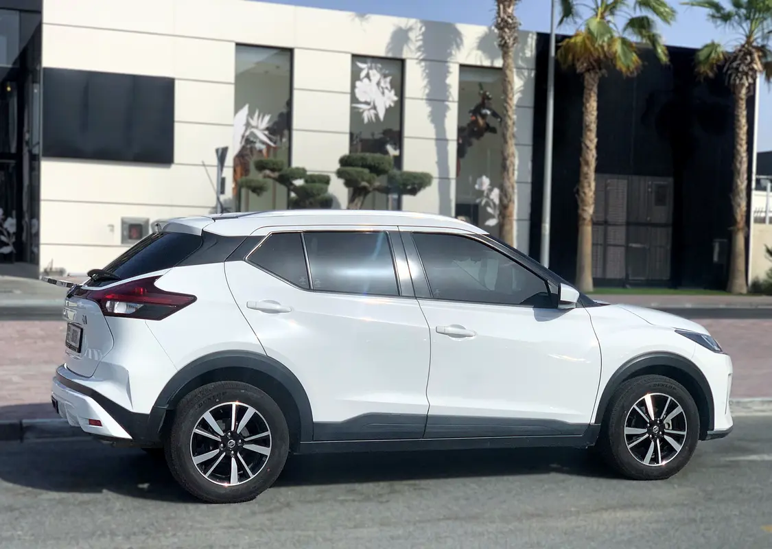 NISSAN KICKS 2022